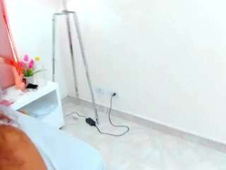 Alexa Lion nude on cam – live sex chat