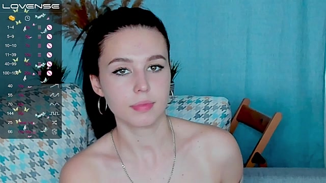 BerniceLee naked stripping on cam for live sex video chat