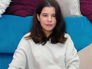 BridgetCutie nude on cam – live sex chat