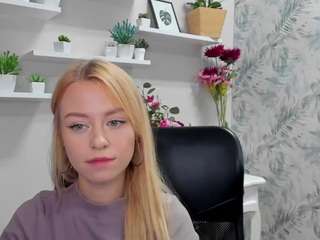 CindyBeauty nude on cam – live sex chat