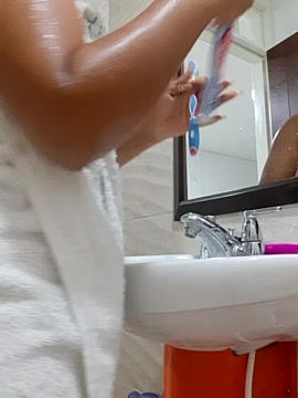 crystal_bunny7 naked stripping on cam for live sex video chat