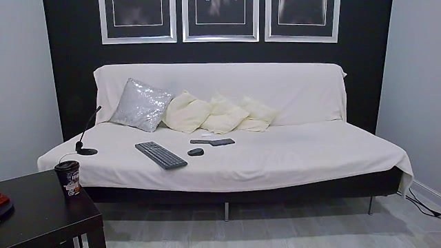 EvaSweetMiss naked stripping on cam for live sex video chat