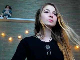 JolieMichelle nude on cam – live sex chat