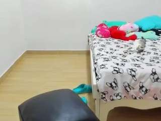 Katrina-05 nude on cam – live sex chat