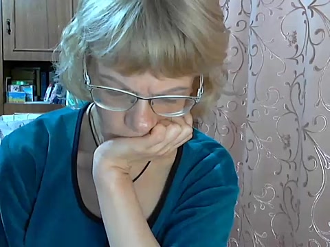 Lilibet_Meghan naked stripping on cam for live sex video chat