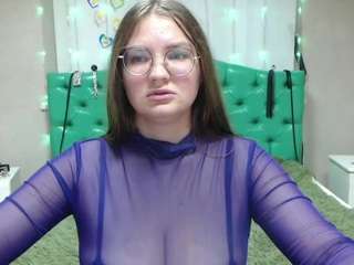 LolittaGlasses nude on cam – live sex chat