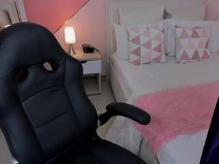 Mia Angel nude on cam – live sex chat