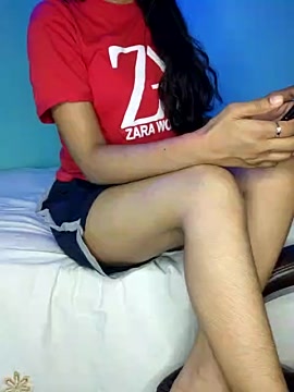 Moon_Face_0 naked stripping on cam for live sex video chat