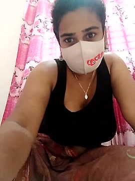 Oysee naked stripping on cam for live sex video chat