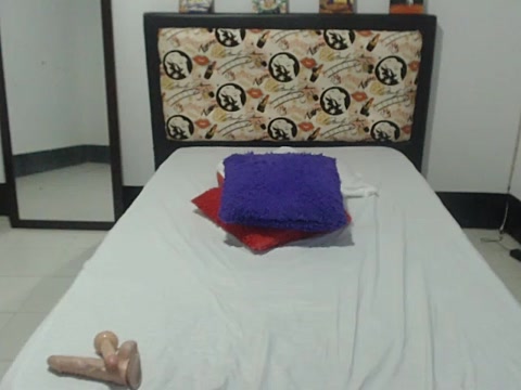 Rihanaa1 naked stripping on cam for live sex video chat