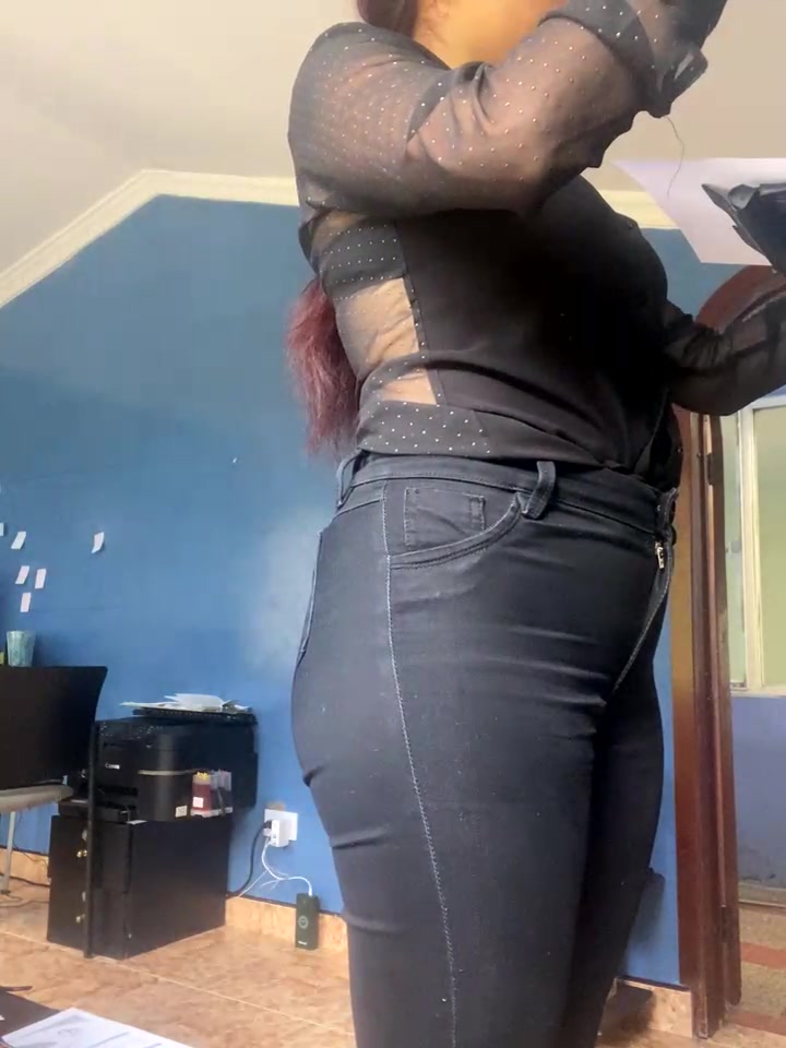 RosaOrtiz naked stripping on cam for live sex video chat