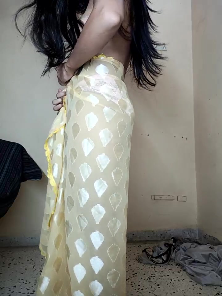 _surbhi_ naked stripping on cam for live sex video chat