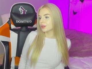 Sweetybaegirl nude on cam – live sex chat