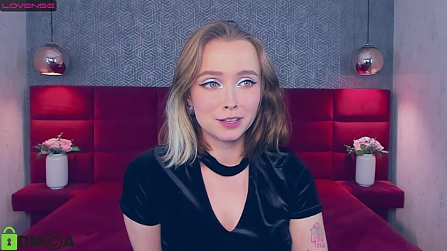 Ann_Frank naked stripping on cam for live sex video chat