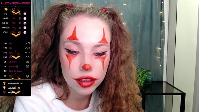 SunnyMilla naked stripping on cam for live sex video chat