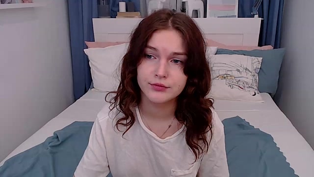 AlishaxCurly naked stripping on cam for live sex video chat