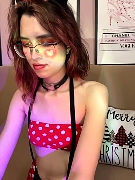 Evangeline_Lawrence naked stripping on cam for live sex video chat