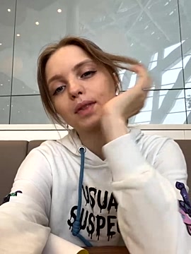 lolipopsLilit naked stripping on cam for live sex video chat
