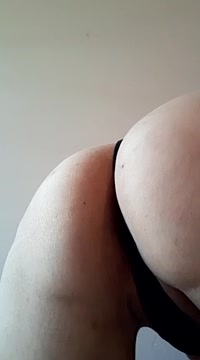 MercedesRiches naked stripping on cam for live sex video chat