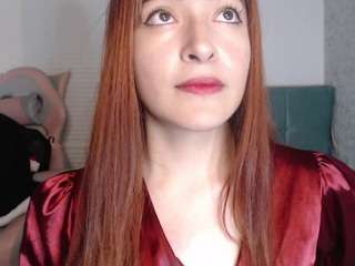 Scarlet-sexy nude on cam – live sex chat