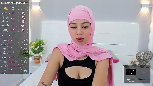 abby_rossee naked stripping on cam for live sex video chat
