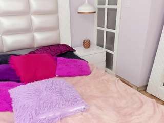 Amatista-Roy nude on cam – live sex chat