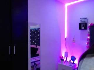 Avalodge nude on cam – live sex chat
