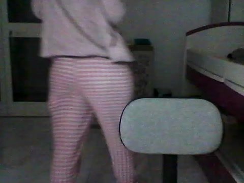 BellaMaialina naked stripping on cam for live sex video chat