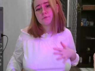 Big-titty-elf nude on cam – live sex chat