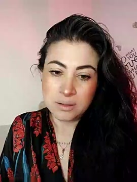 dessire_milf naked stripping on cam for live sex video chat
