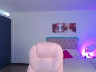 Elizz-Betancur nude on cam – live sex chat
