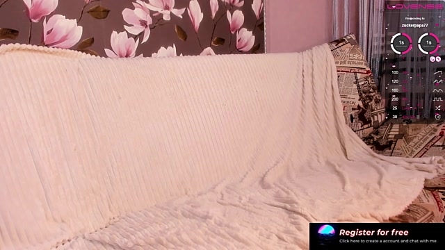 Jennyfer_Hill naked stripping on cam for live sex video chat