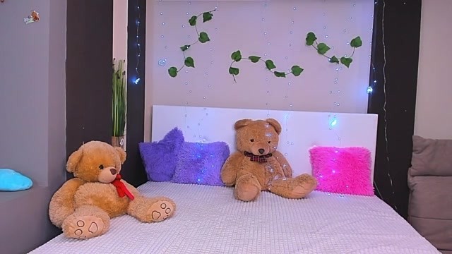 Lexxxy_ naked stripping on cam for live sex video chat