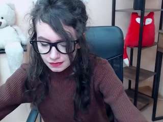 LuckySeraphin nude on cam – live sex chat