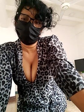 MINOLI98 naked stripping on cam for live sex video chat