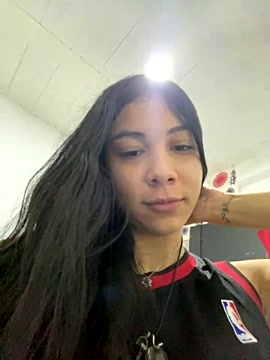 rosalyrose6 naked stripping on cam for live sex video chat
