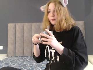 Roxyss1 nude on cam – live sex chat