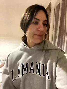 Sara_darling naked stripping on cam for live sex video chat