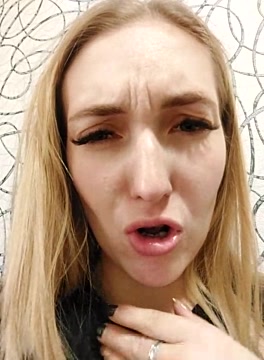 Tiaprincess naked stripping on cam for live sex video chat