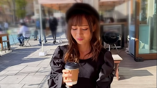 ハメ撮り 出勤前のセフレと昼間っからホテルIN!誰もが認める超絶美女がバニーコスしながら杭打ちピストンで搾り取ってくる。18歳のキツキツマンコは気持ちよすぎてオジサン持たないっす。おさまらない性欲に応えるべく、ポルチオガンガン突きまくってエビ反りしながら絶頂。https://bit.ly/3JfnITa