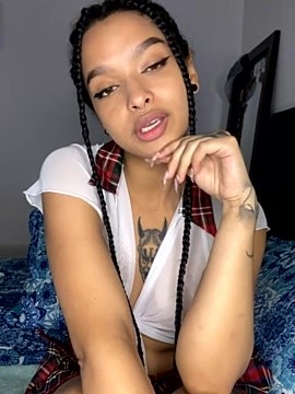 Elieth naked stripping on cam for live sex video chat