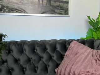 GiulianaBria nude on cam – live sex chat