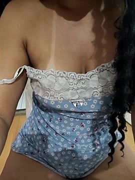 Hot_Morenaa naked stripping on cam for live sex video chat