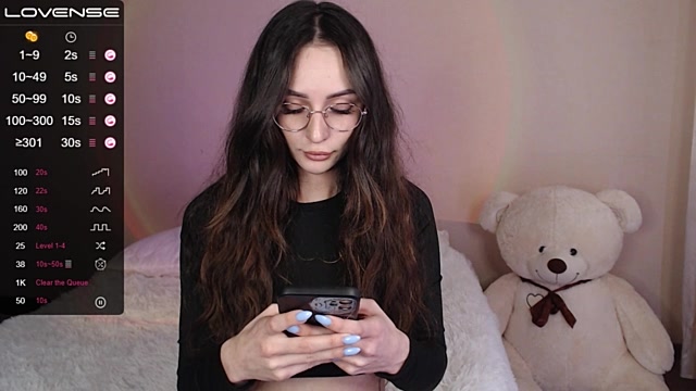 Ilona_cutee naked stripping on cam for live sex video chat