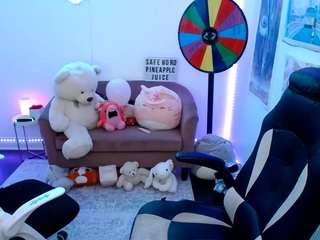 Olivia Stone nude on cam – live sex chat