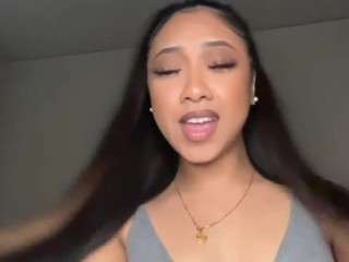 PreeminentJess nude on cam – live sex chat