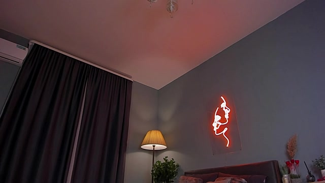 Yummy_Maya naked stripping on cam for live sex video chat