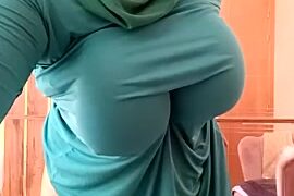 AmalArabic nude stripping on webcam for live sex video chat