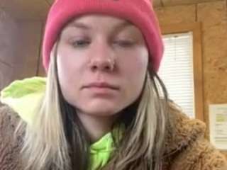 AvaGreen nude on cam – live sex chat