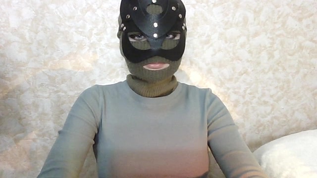 explosivemistress naked stripping on cam for live sex video chat